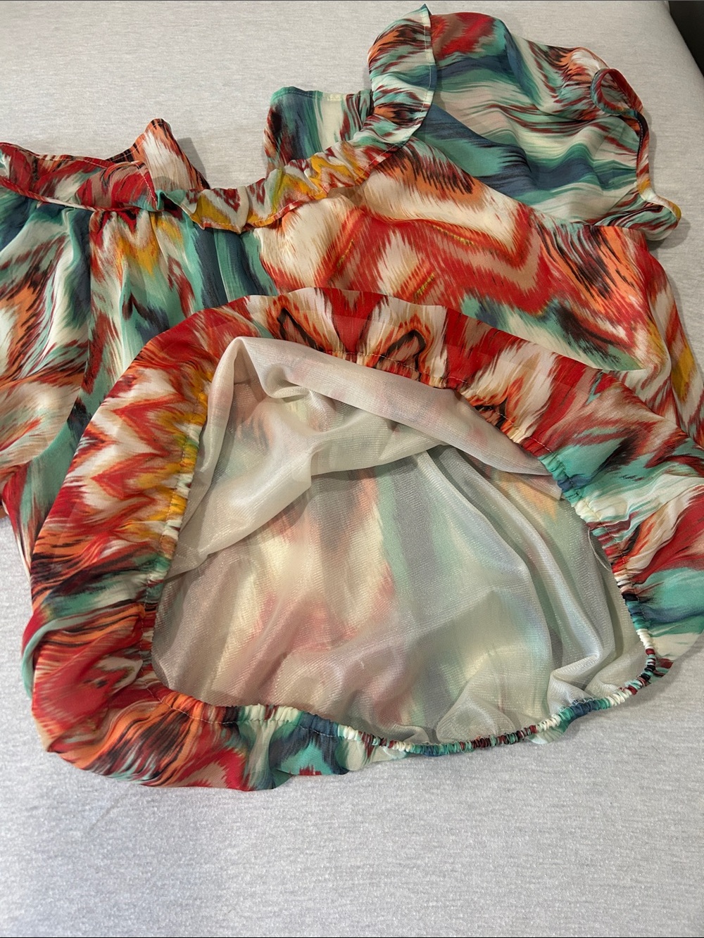 JohnPaulRichard Multicolor Chevron Ruffle-Neck Blouse Turquoise & Coral sz S - Picture 6 of 6